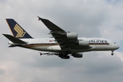 Singapore Airlines Airbus A380-841 (9V-SKM) at  London - Heathrow, United Kingdom