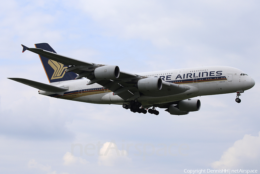 Singapore Airlines Airbus A380-841 (9V-SKM) | Photo 395692