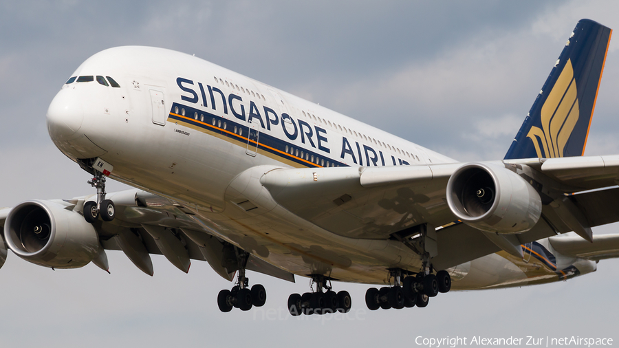 Singapore Airlines Airbus A380-841 (9V-SKM) | Photo 454520