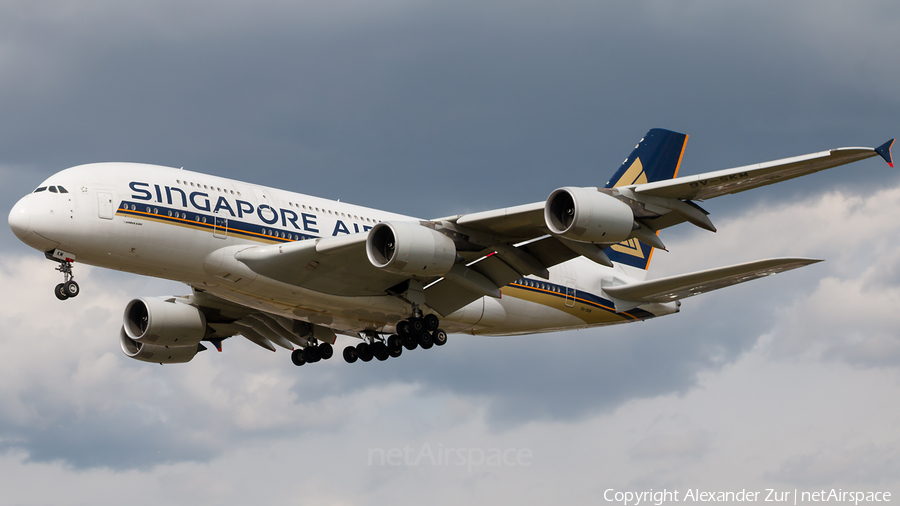Singapore Airlines Airbus A380-841 (9V-SKM) | Photo 454521