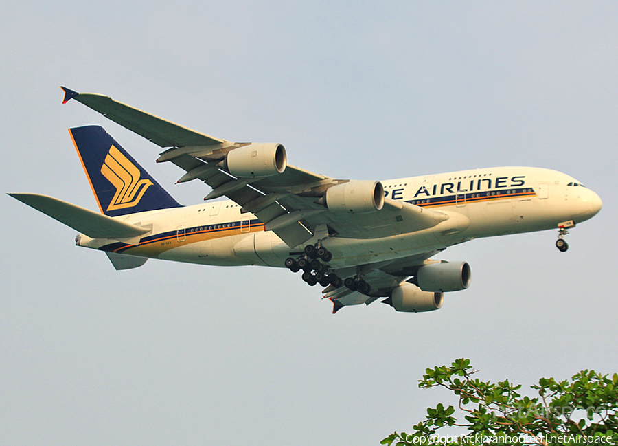 Singapore Airlines Airbus A380-841 (9V-SKM) | Photo 364665