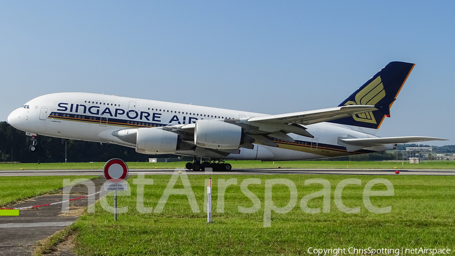 Singapore Airlines Airbus A380-841 (9V-SKM) | Photo 189890