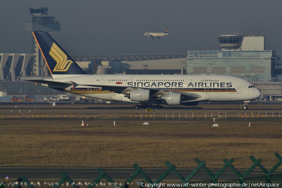 Singapore Airlines Airbus A380-841 (9V-SKN) | Photo 359648