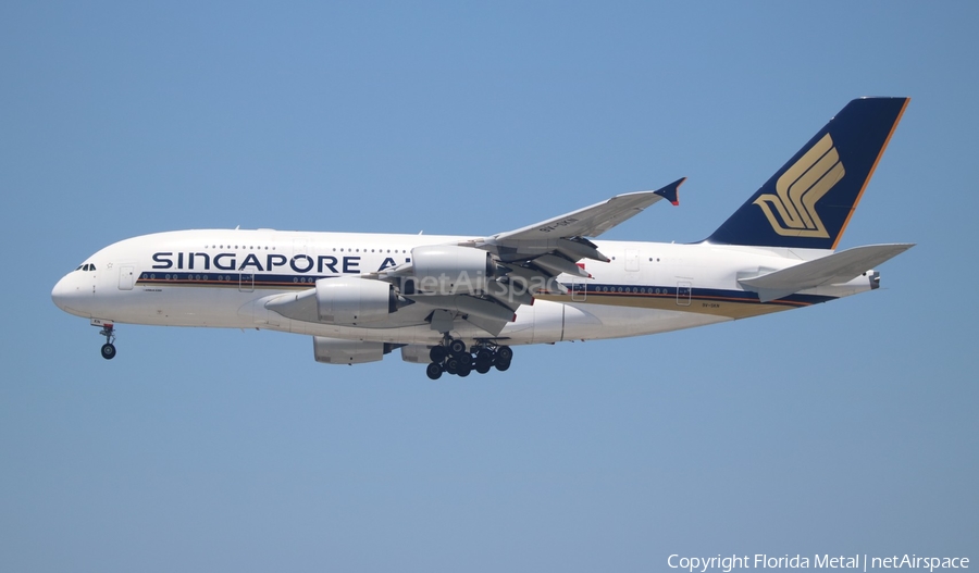 Singapore Airlines Airbus A380-841 (9V-SKN) | Photo 431434