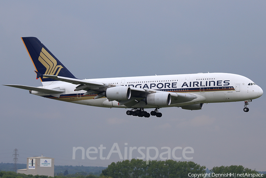 Singapore Airlines Airbus A380-841 (9V-SKN) | Photo 448628