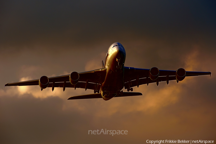 Singapore Airlines Airbus A380-841 (9V-SKN) | Photo 33413