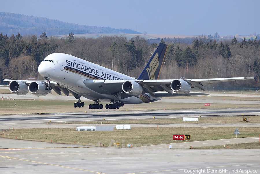 Singapore Airlines Airbus A380-841 (9V-SKN) | Photo 388723