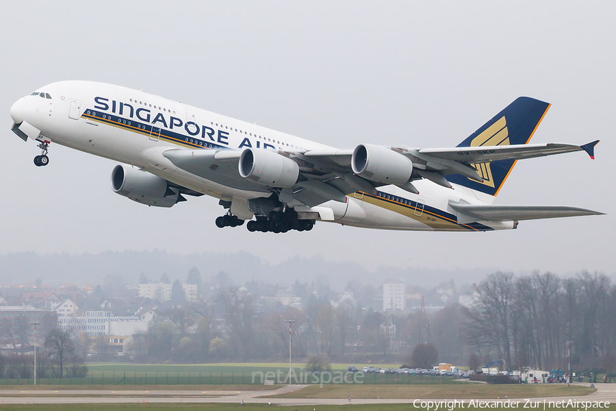 Singapore Airlines Airbus A380-841 (9V-SKP) | Photo 137351