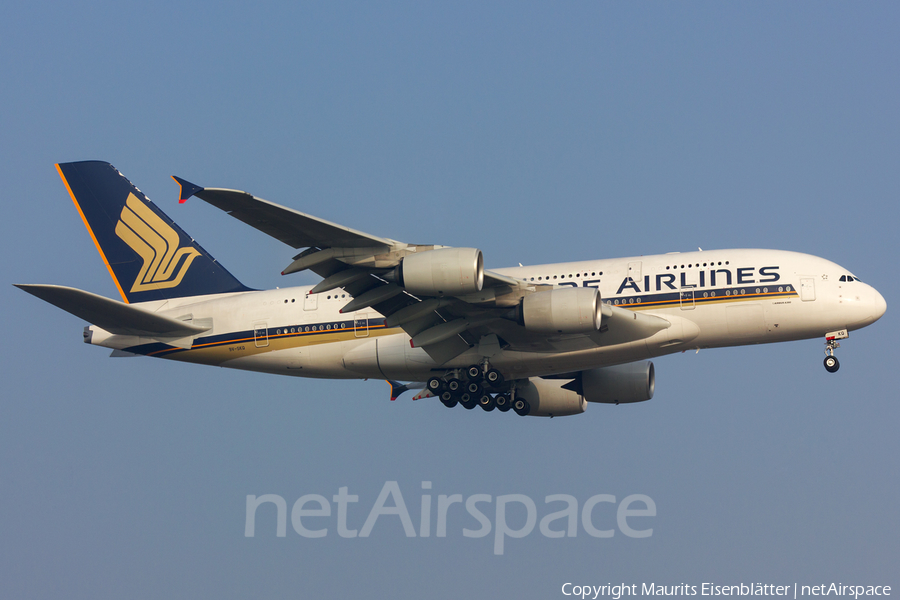 Singapore Airlines Airbus A380-841 (9V-SKQ) | Photo 44098