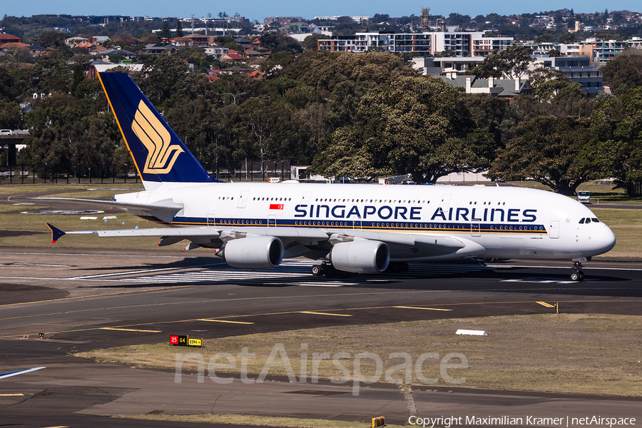 Singapore Airlines Airbus A380-841 (9V-SKS) | Photo 390841