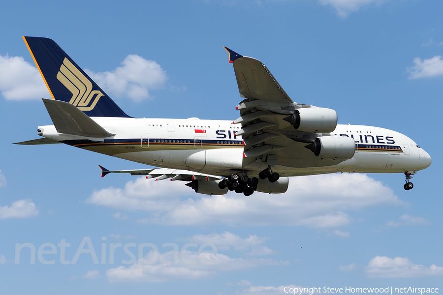 Singapore Airlines Airbus A380-841 (9V-SKW) | Photo 670009