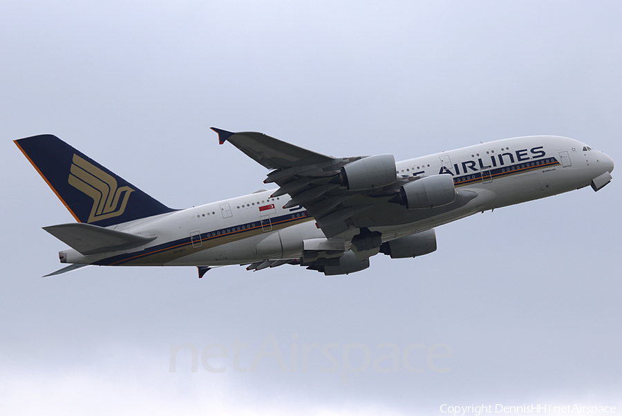 Singapore Airlines Airbus A380-841 (9V-SKY) | Photo 445351