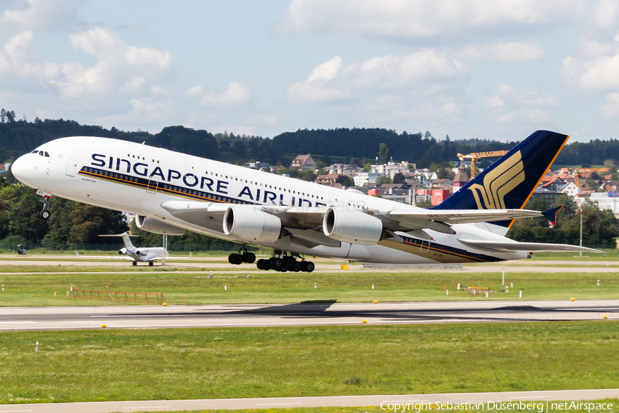 Singapore Airlines Airbus A380-841 (9V-SKY) | Photo 355880