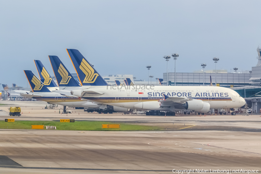 Singapore Airlines Airbus A380-841 (9V-SKZ) | Photo 594224