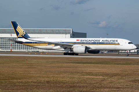 Singapore Airlines Airbus A350-941 (9V-SMA) at  Munich, Germany