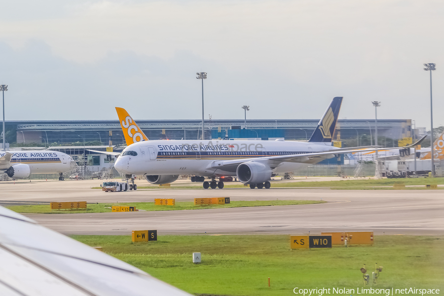 Singapore Airlines Airbus A350-941 (9V-SMA) | Photo 594230