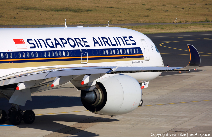 Singapore Airlines Airbus A350-941 (9V-SMB) | Photo 128443