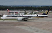 Singapore Airlines Airbus A350-941 (9V-SME) at  Manchester - International (Ringway), United Kingdom