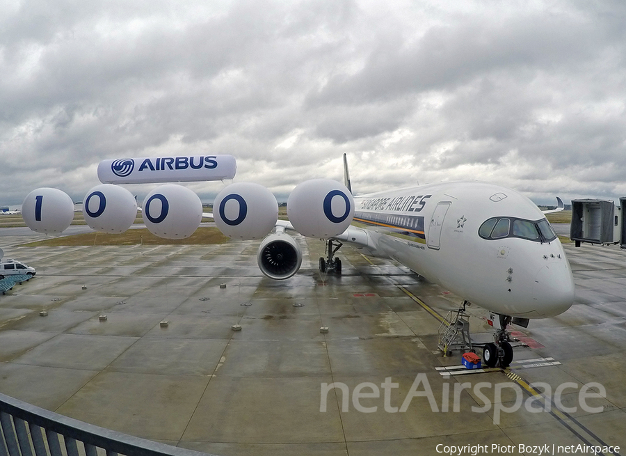 Singapore Airlines Airbus A350-941 (9V-SMF) | Photo 128827