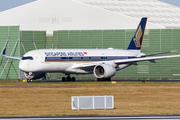 Singapore Airlines Airbus A350-941 (9V-SMG) at  Manchester - International (Ringway), United Kingdom