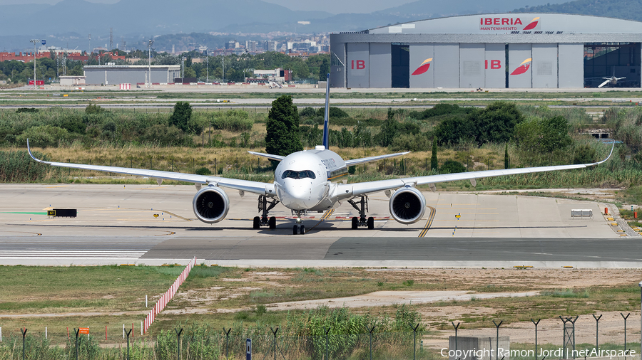 Singapore Airlines Airbus A350-941 (9V-SMI) | Photo 397569