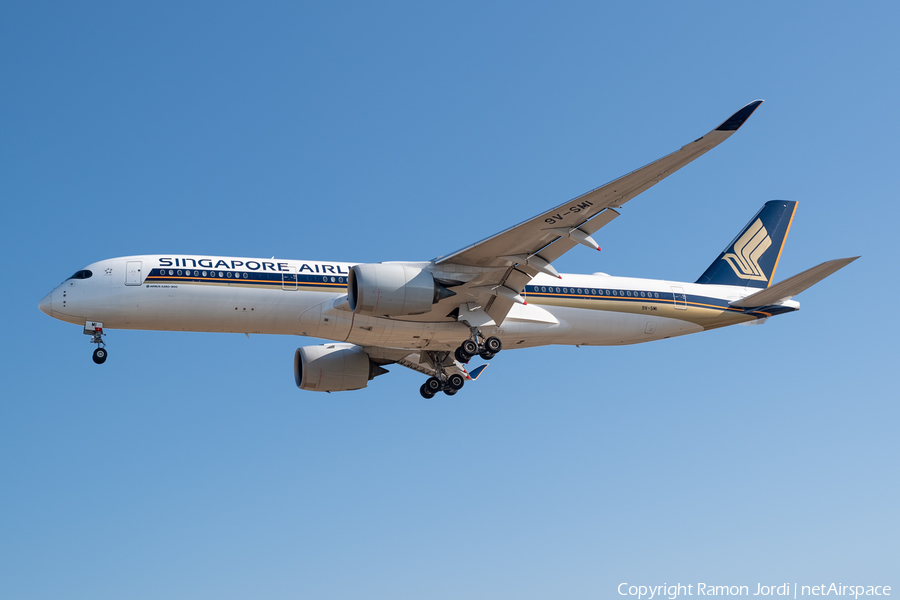 Singapore Airlines Airbus A350-941 (9V-SMI) | Photo 460402