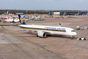 Singapore Airlines Airbus A350-941 (9V-SMI) at  Manchester - International (Ringway), United Kingdom