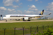 Singapore Airlines Airbus A350-941 (9V-SMK) at  Manchester - International (Ringway), United Kingdom