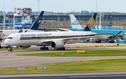 Singapore Airlines Airbus A350-941 (9V-SML) at  Amsterdam - Schiphol, Netherlands
