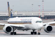 Singapore Airlines Airbus A350-941 (9V-SML) at  Milan - Malpensa, Italy