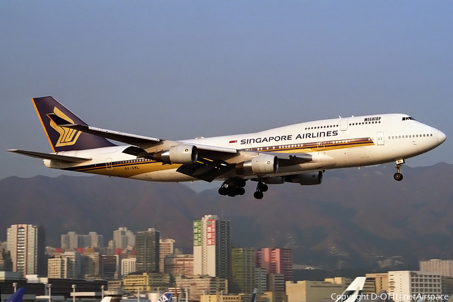 Singapore Airlines Boeing 747-412 (9V-SML) | Photo 168823