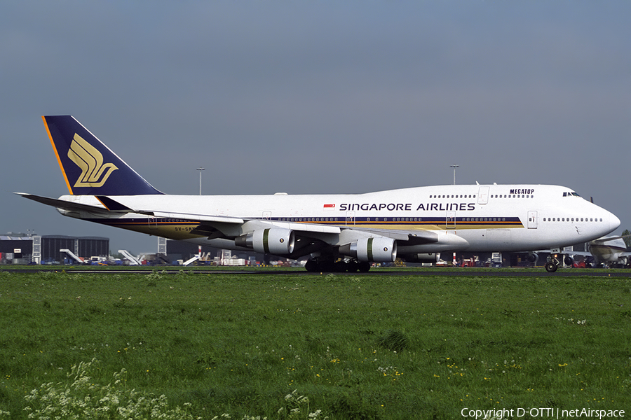 Singapore Airlines Boeing 747-412 (9V-SMM) | Photo 467053
