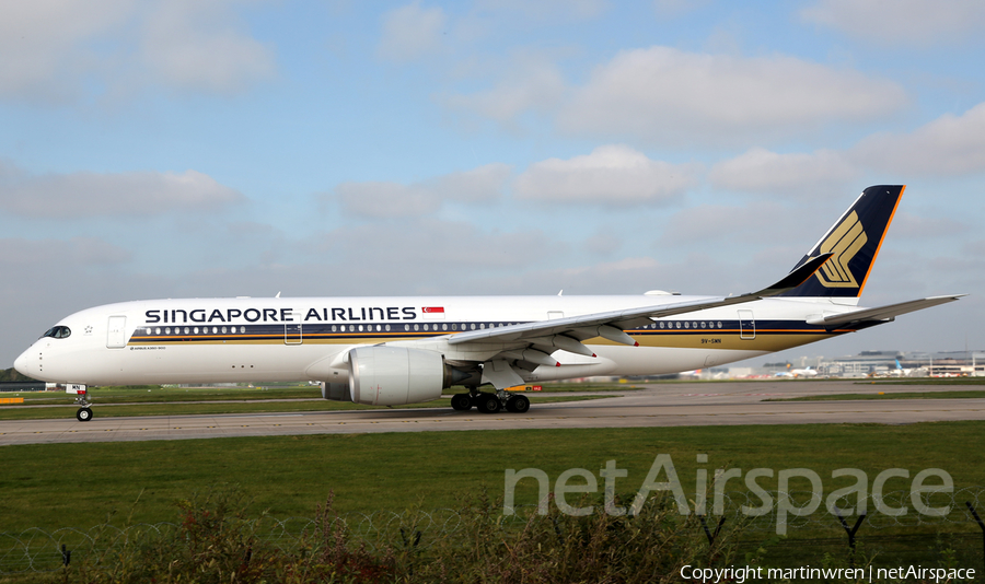 Singapore Airlines Boeing 747-412 (9V-SMN) | Photo 349431