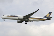 Singapore Airlines Airbus A350-941 (9V-SMO) at  Singapore - Changi, Singapore