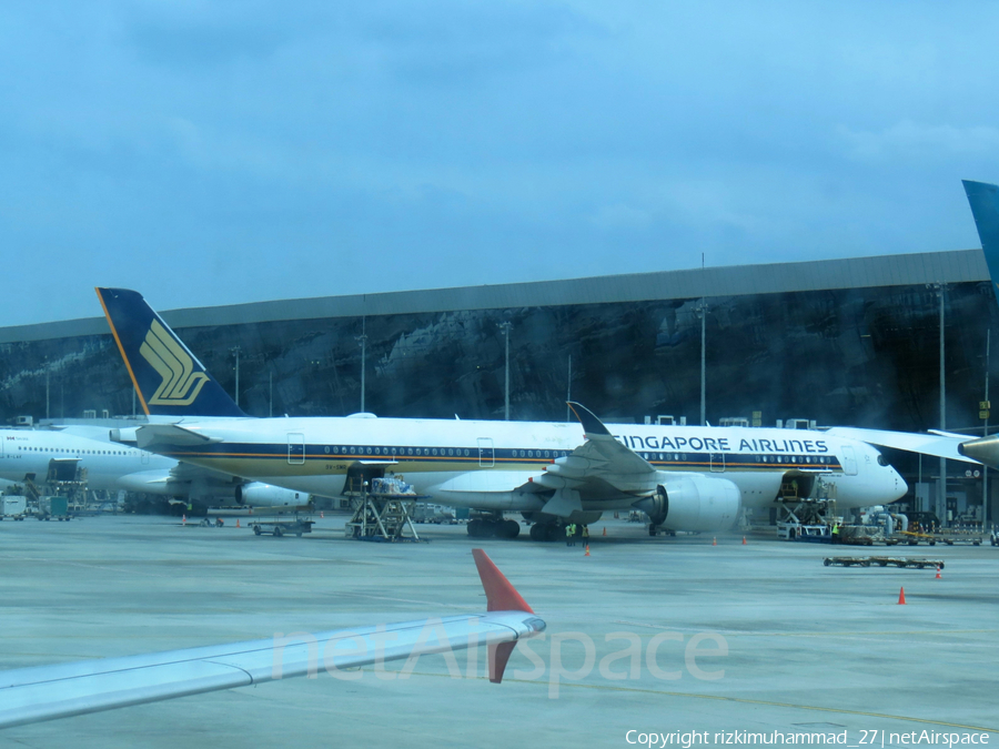 Singapore Airlines Airbus A350-941 (9V-SMR) | Photo 622903
