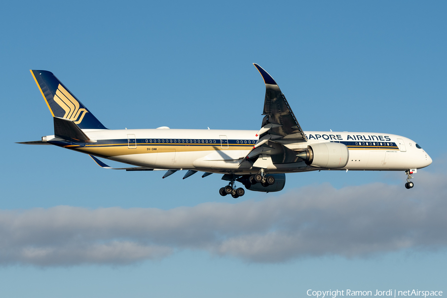 Singapore Airlines Airbus A350-941 (9V-SMW) | Photo 494132
