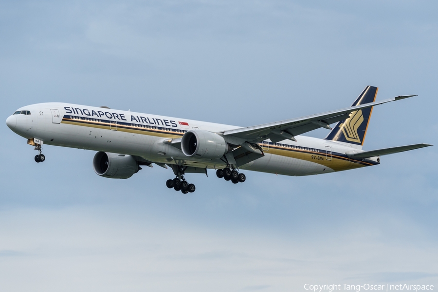 Singapore Airlines Boeing 777-312(ER) (9V-SNA) | Photo 282667