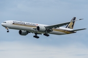 Singapore Airlines Boeing 777-312(ER) (9V-SNA) at  Singapore - Changi, Singapore