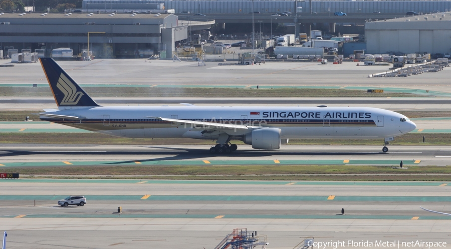 Singapore Airlines Boeing 777-312(ER) (9V-SNB) | Photo 603818