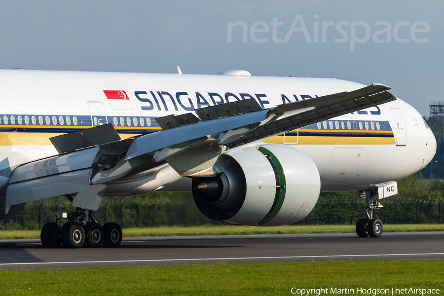 Singapore Airlines Boeing 777-312(ER) (9V-SNC) | Photo 108303