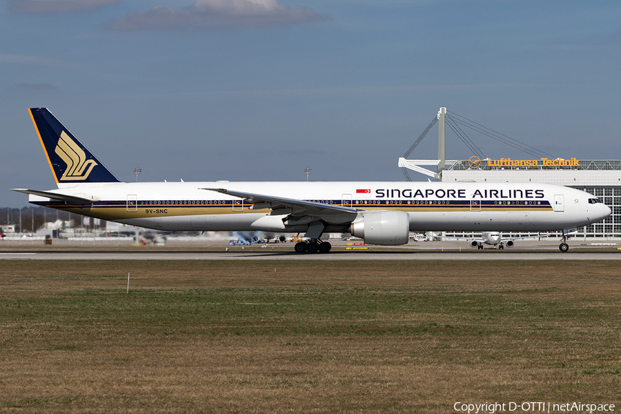 Singapore Airlines Boeing 777-312(ER) (9V-SNC) | Photo 154065