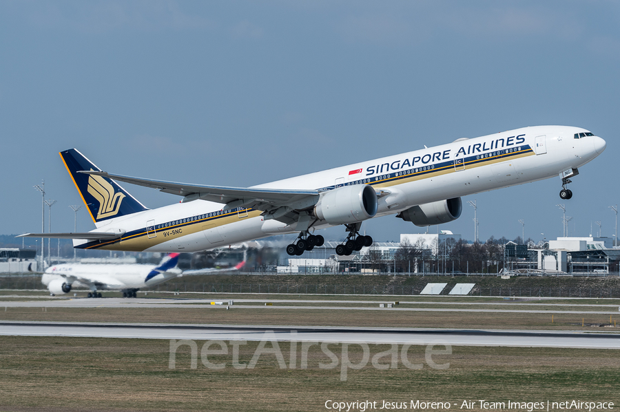 Singapore Airlines Boeing 777-312(ER) (9V-SNC) | Photo 170950