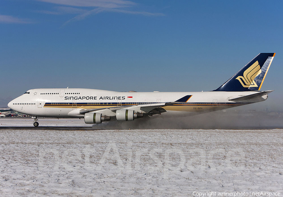 Singapore Airlines Boeing 747-412 (9V-SPA) | Photo 52789