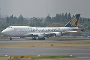 Singapore Airlines Boeing 747-412 (9V-SPP) at  Tokyo - Narita International, Japan