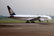 Singapore Airlines Boeing 777-212(ER) (9V-SQD) at  Jakarta - Soekarno-Hatta International, Indonesia