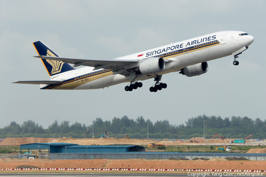 Singapore Airlines Boeing 777-212(ER) (9V-SQJ) | Photo 182739