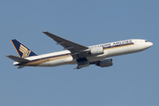 Singapore Airlines Boeing 777-212(ER) (9V-SRM) at  Hong Kong - Chek Lap Kok International, Hong Kong