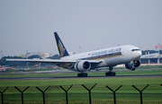 Singapore Airlines Boeing 777-212(ER) (9V-SRO) at  Jakarta - Soekarno-Hatta International, Indonesia