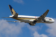 Singapore Airlines Boeing 777-212(ER) (9V-SRP) at  Perth, Australia