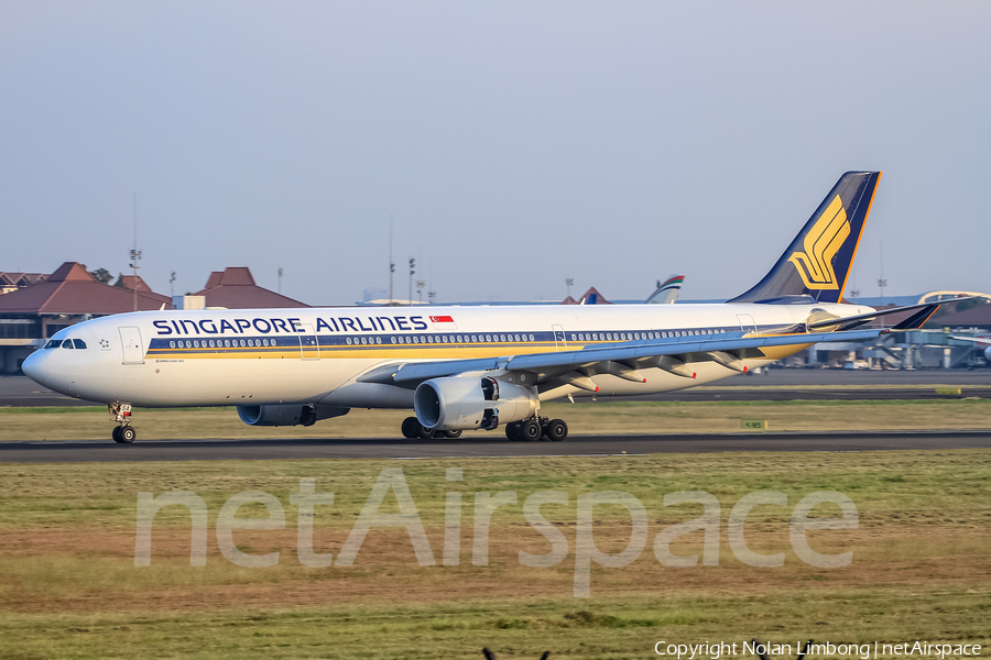 Singapore Airlines Airbus A330-343E (9V-SSA) | Photo 369278